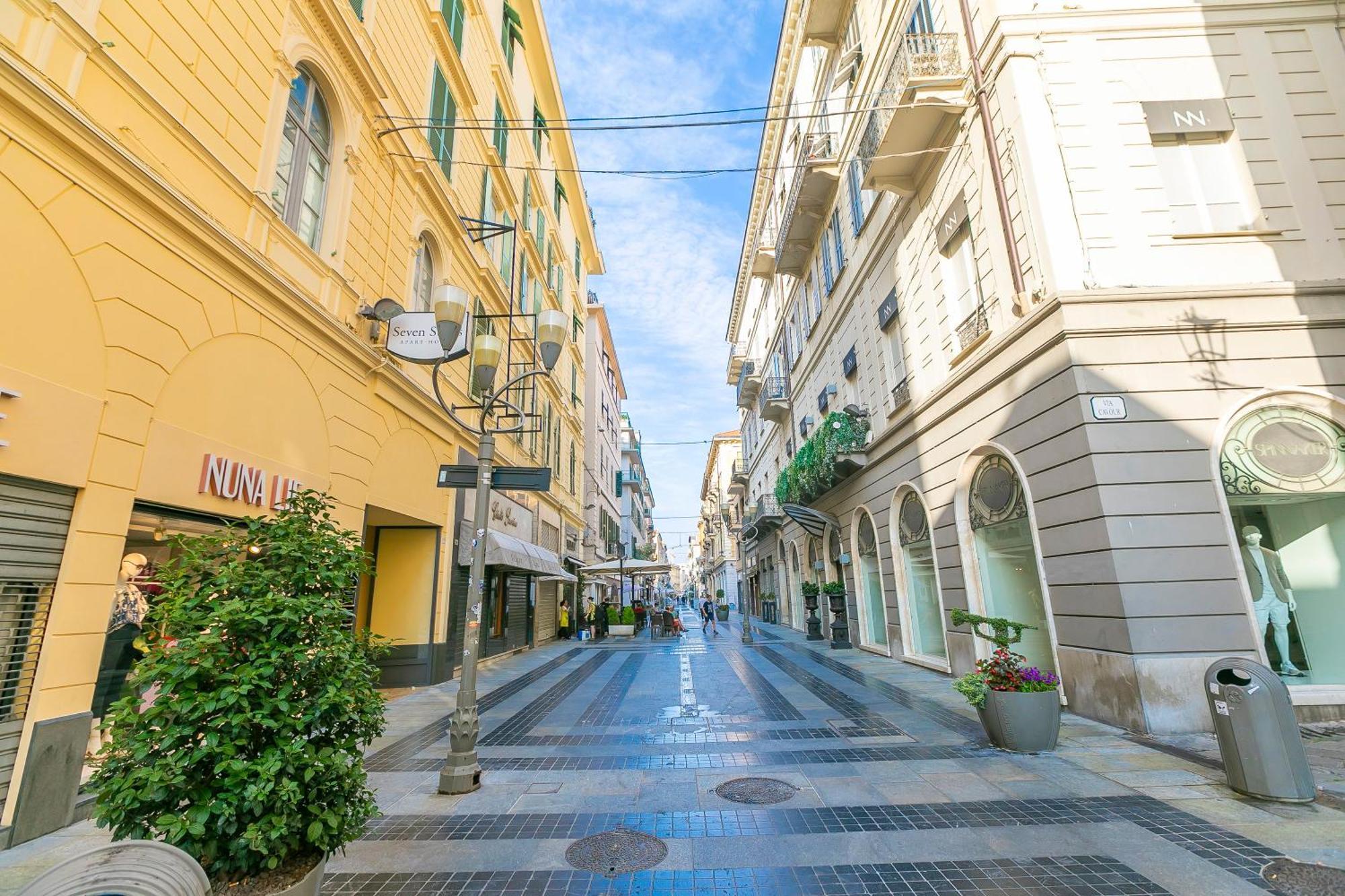 Seven Suites Apartments - Via Matteotti 178 Sanremo Ngoại thất bức ảnh