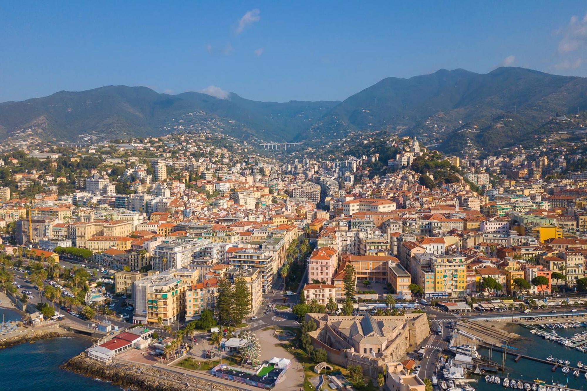 Seven Suites Apartments - Via Matteotti 178 Sanremo Ngoại thất bức ảnh